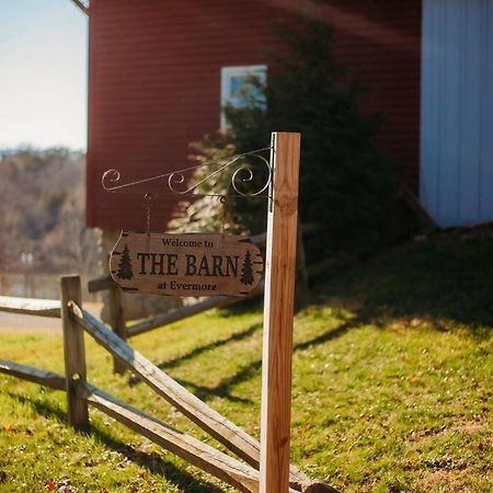 The Barn At Evermore: Riverfront Retreat W/Hot Tub Лурей Екстер'єр фото