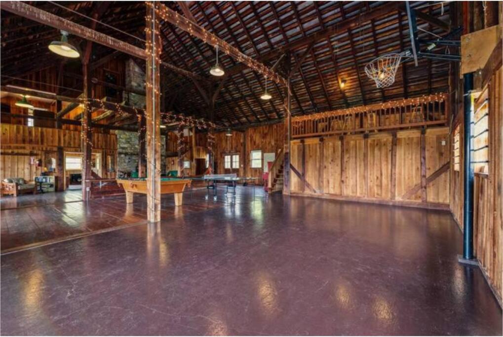 The Barn At Evermore: Riverfront Retreat W/Hot Tub Лурей Екстер'єр фото